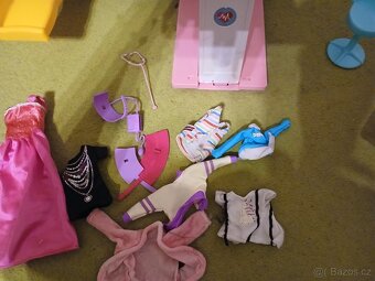 Barbie sanitka - 8