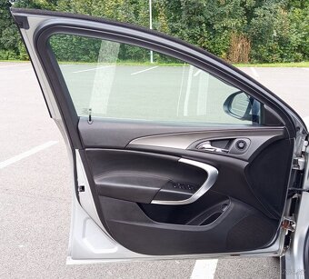 Opel Insignia 2.0CDTI 96kW AUTOMAT 2010 STK ¹⁰/27 NAVI,KŮŽE - 8