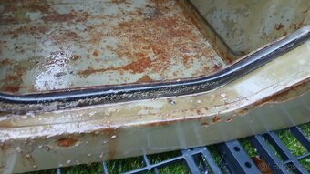 Prodám boudu na praga V3S - 8