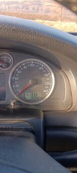 Volkswagen Passat - 8