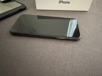 Apple iPhone X 64gb - 8