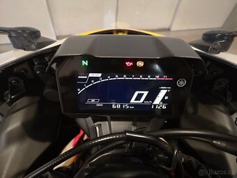 Yamaha YZF-R7 60th r.v.2022, nové v ČR, najeto jen 6.815 km - 8