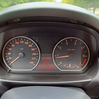 BMW řada 1 118i E87 - 8