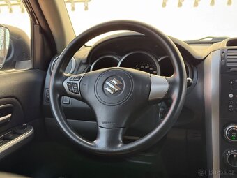 Suzuki Grand Vitara 2.0i Comfort benzín 103kw - 8