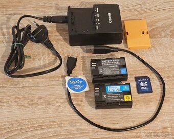 Canon EOS 7D Mark II SET - ZÁVĚRKA POUZE 8612 cyklů - 8