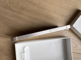 Prodám iPhone 13 mini 256GB bílá - 8