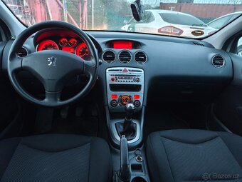 Peugeot 308 1.6i(benzin) 88 kW rv 2009 - 8