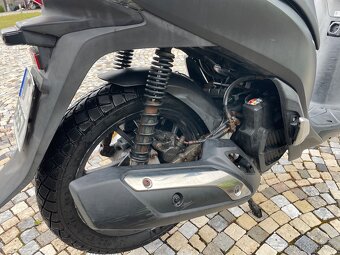 Honda SH 125 ccm ABS rok 2015 - 8