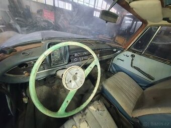 Mercedes W110 200 D, motor v chodu, z 90% kompletní - 8