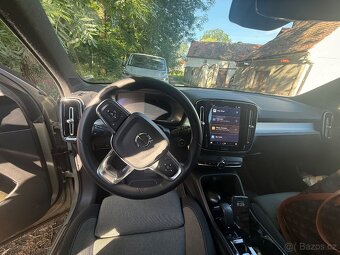 Volvo XC 40 , benzín 2,0 -145 kw 2023 - 8