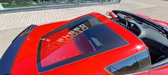 Chevrolet Corvette 6.2 L LT4 supercharged V8 (Z06) - 8