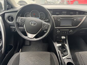 Toyota Auris 1,6 VVTi, 74tis.km, serviska, 2x kola - 8