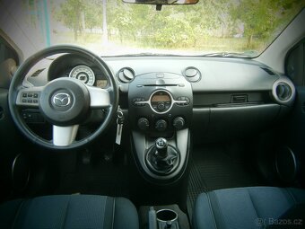 Mazda 2 1,3 5 dveří - 8