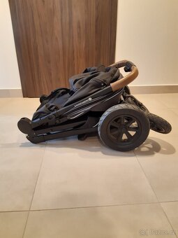 Sportovní kočárek Petite&Mars Move II AIR - 8