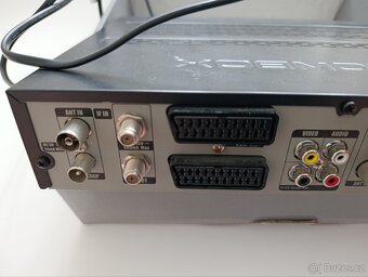 Digitální satelitní přijímač Showbox S-700 Platinum - 8