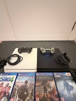 Kompletní herní balíček: 2x PS4 500GB - 8