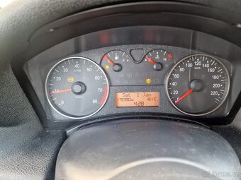 Fiat Stilo 1.6 16v R.v 2004 - 8