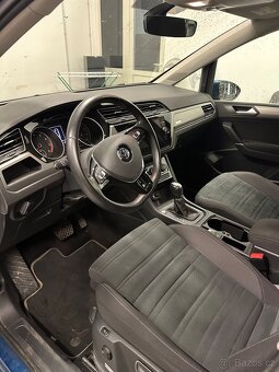 VW TOURAN III 1.5TSI 110KW DSG HIGHLINE ACC LED KESSY 7MÍST - 8