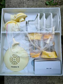 Odsávačka double Medela Swing Maxi Flex - 8