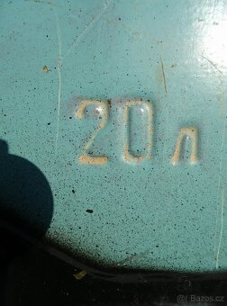 Kanistry 20 litrů , plechové RETRO .. - 8