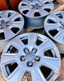 5x112 R16 originál alu sada Audi Q3 - ET 33 - 8