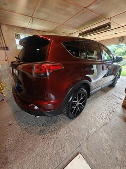 Toyota Rav4 - 2.0l benzín (AWD) - Manuál - 8