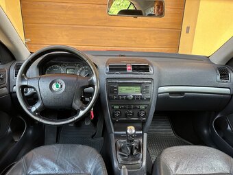 Škoda Octavia 1,6 i - 8