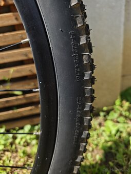 Jízdní kolo Specialized Ariel - 8