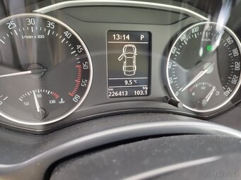 Škoda Octavia combi 4x4 Laurin&Klement DSG+F1-2TDi 103kw - 8