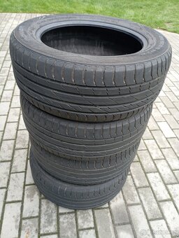 215/55/16 Letní pneumatiky Nokian 4mm - 8
