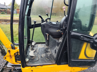 BAGR JCB 1,5t rok 2010 + 3 lžíce - 8