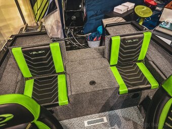 NOVÁ motor. loď Velex 535 + Mercury F 60 - 8