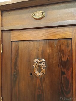 Starožitná komoda, nábytek z masívu, Nábytek s příběhem - 8