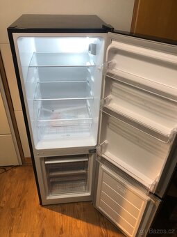 Malá lednice s mrazákem Siguro BF-c241y zánovní - 8