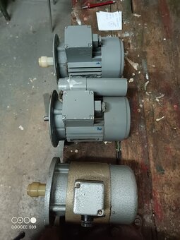 Elektromotory prodám. - 8
