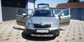 Škoda Octavia Kombi SCOUT 1,8 TSI - 118kw. 4X4. .KRÁSNÝ STAV - 8