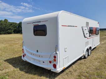 BAILEY UNICORN 3 BARCELONA,SOLAR,MOVER,VELKÁ KOUPELNA,ALDE - 8