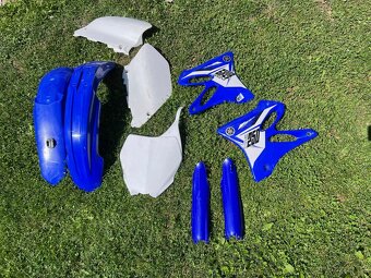 YAMAHA YZ250 - 8