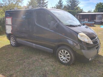 Opel Vivaro - 8