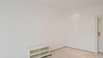 Pronájem bytu 3+1, 90 m2, Zelenobranská , Pardubice - 8