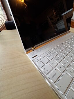 HP Spectre Laptop 13” - 8