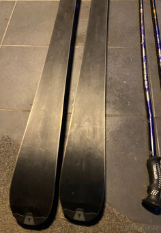 Lyže Atomic Aerospeed 178cm s hůlkami Gabel - 8