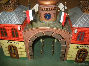 Stanice Märklin s cibulovou kopulí č. 2004, starověká cca. 1 - 8
