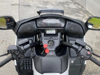 Honda GL1800_6FB - 8