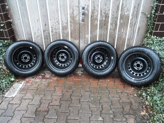 Komplet Zimní Sada+ Poklice Dunlop 215/60/16 ET 41 5X112 - - 8
