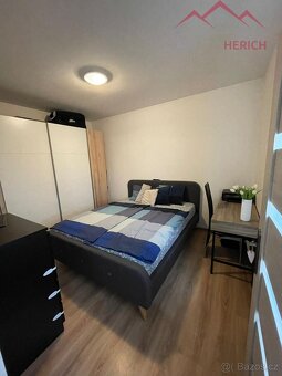 Exkluzivní nabídka podkrovního bytu 3+kk (72 m2) Ruská, Chom - 8