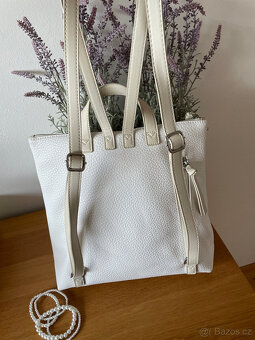 Smetanový bílý elegantní batoh Fiorelli - 8