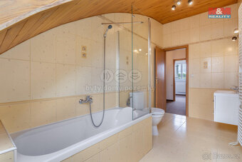 Prodej bytu 5+1 a větší, 143 m², Praha, ul. Na Farkáně III - 8