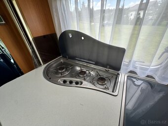 Obytný automobil Knaus Sun Traveller 650LG 2.8JTD - 8