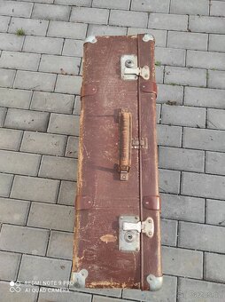 Starý kufr - 8